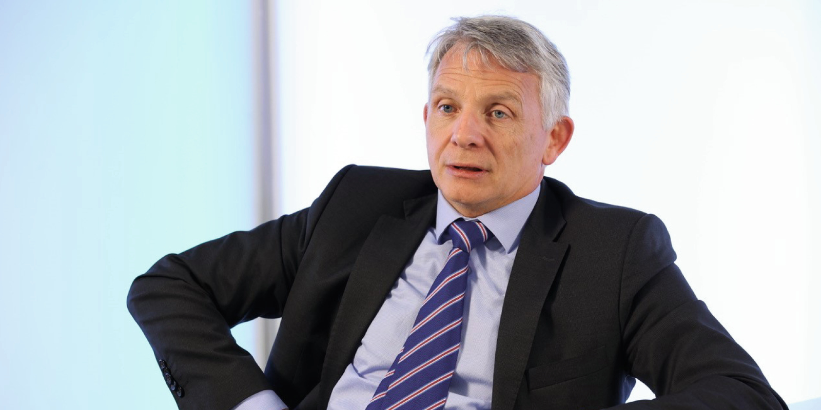 <i class='fa fa-lock' aria-hidden='true'></i> Les trois morts d’Eric Denécé