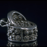Trésor de Fölhagen, pendentif perle en argent
© Photo : Gabriel Hildebrand, Swedish History Museum/SHM (CC BY)